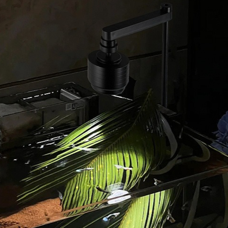 Lampa LED do akwarium 3 kolory – Reef Lighting recenzja i cena